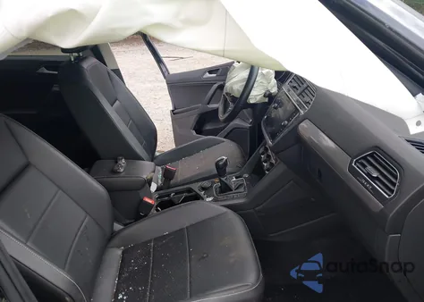 2021 Volkswagen Tiguan 2.0T Se/2.0T Se R-Line Black/2.0T Sel из США, поврежденный, VIN 3VV2B7AX7MM114069